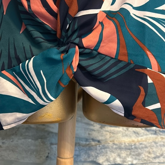 Tropical Mixed media top - Picture 3 of 7